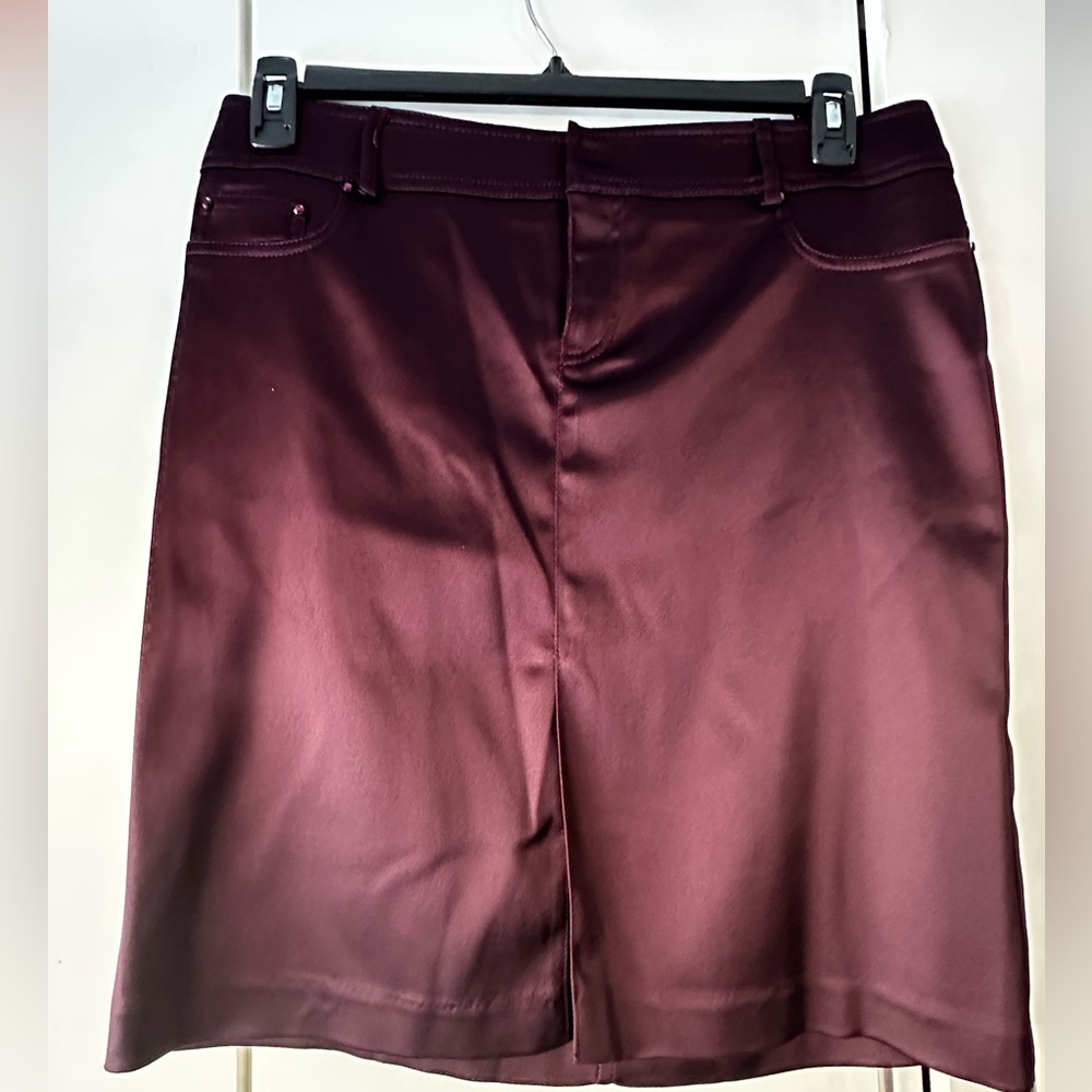 Cache Burgundy Pencil Skirt NWT Size 8 Made in USA
